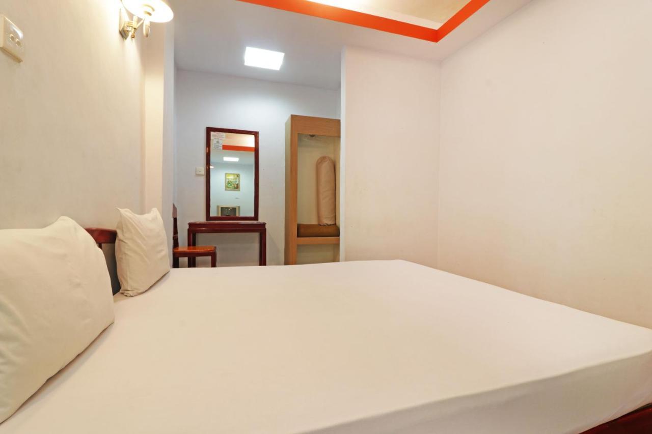 Mutiara Sari Hotel Makassar Exterior photo